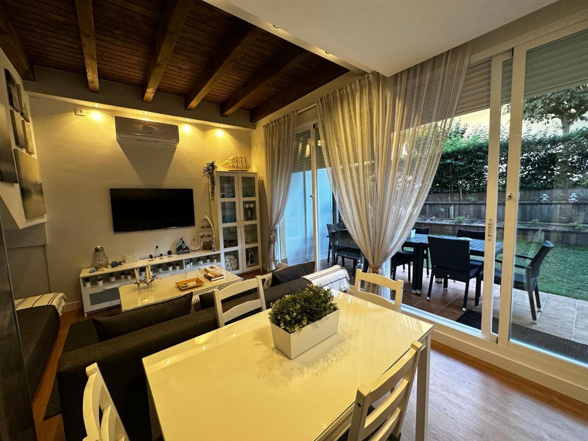 Lujo Duplex: Beachfront Garden Retreat with Pool Los Canos De Meca Exterior photo