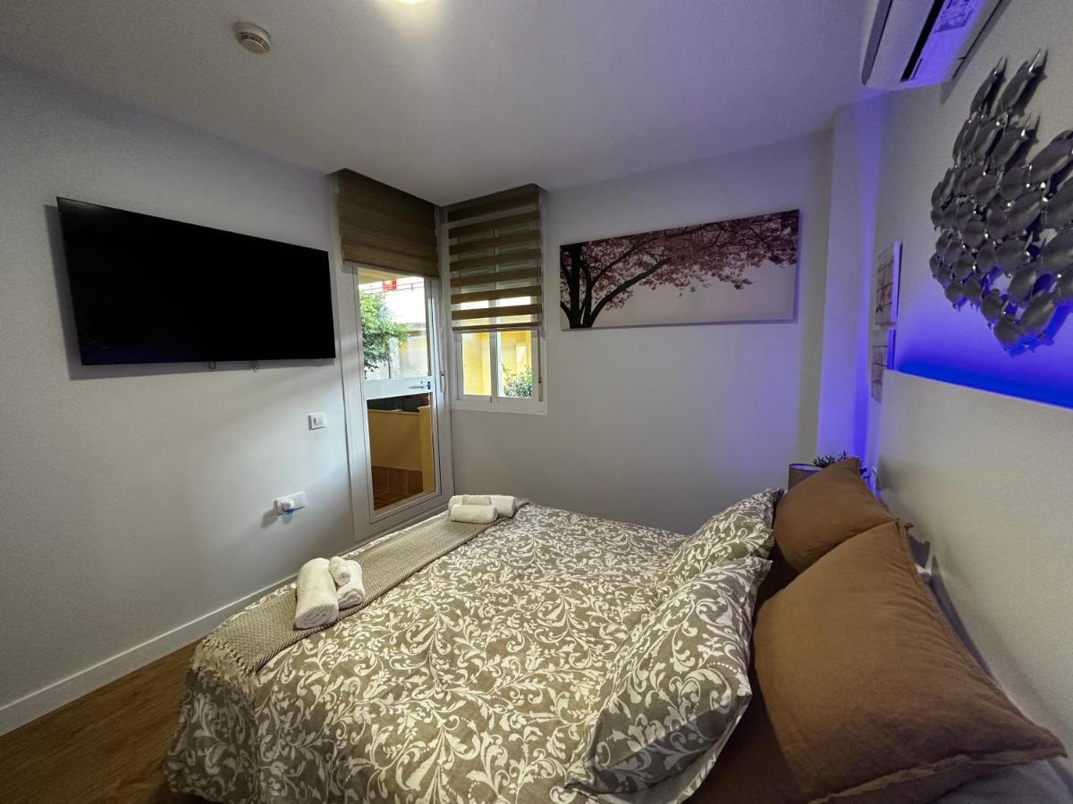 Lujo Duplex: Beachfront Garden Retreat with Pool Los Canos De Meca Exterior photo