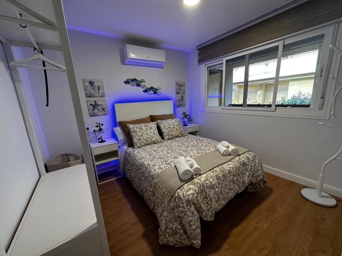 Lujo Duplex: Beachfront Garden Retreat with Pool Los Canos De Meca Exterior photo