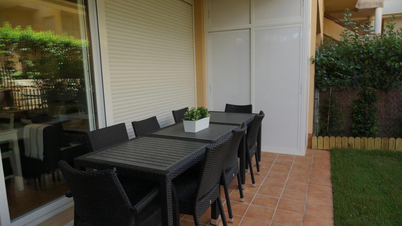 Lujo Duplex: Beachfront Garden Retreat with Pool Los Canos De Meca Exterior photo